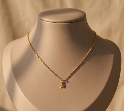 Star Necklace Gold • Summer Dainty Star Pendant • Tiny Star Charm Necklace • Minimalist Celestial Jewelry • Birthday Gift for Her